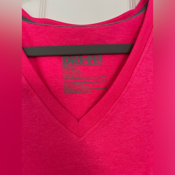 Hot pink Nike zero-fit top medium - Picture 3 of 3